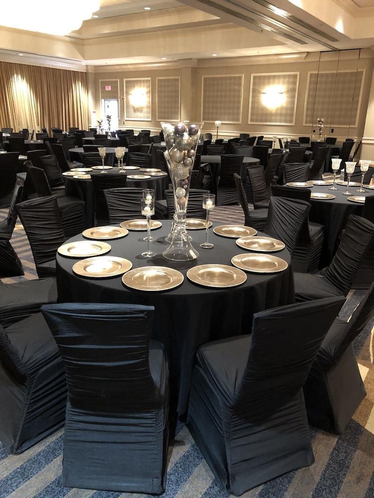 Doubletree By Hilton Akron Fairlawn Exterior foto