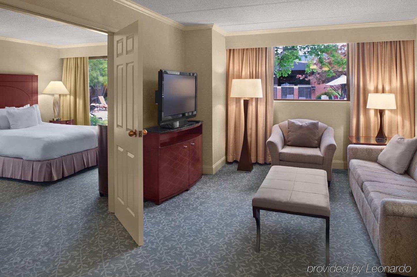 Doubletree By Hilton Akron Fairlawn Quarto foto